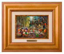 Load image into Gallery viewer, Disney Mickey and Minnie Halloween Fun - Brushworks