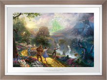 Load image into Gallery viewer, Dorothy Discovers the Emerald City - Limited Edition Paper (SN - Standard Numbered) - ArtOfEntertainment.com