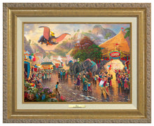 Load image into Gallery viewer, Disney Dumbo - Canvas Classics - ArtOfEntertainment.com
