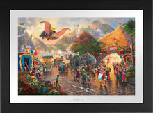 Load image into Gallery viewer, Disney Dumbo - Limited Edition Paper (SN - Standard Numbered) - ArtOfEntertainment.com
